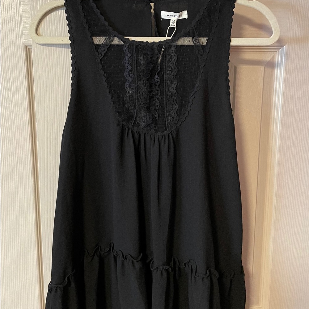 lace detail black tank top